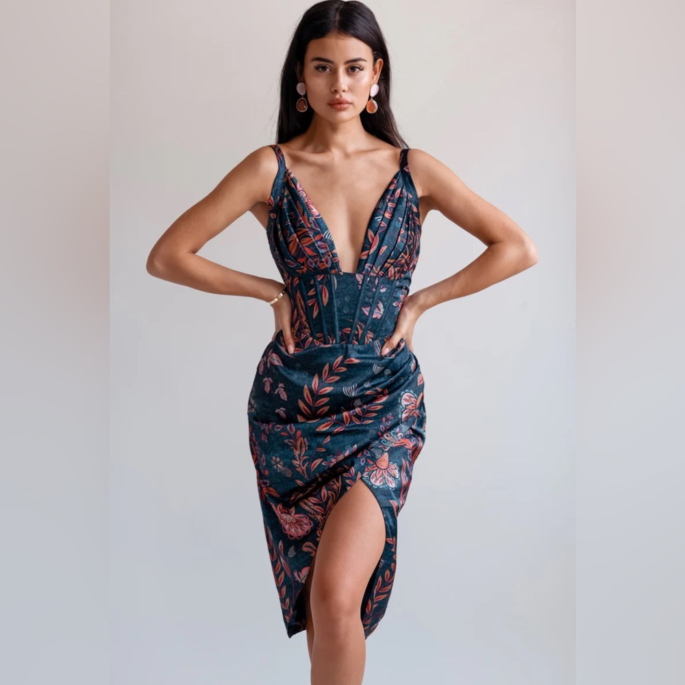 Mock corset floral pattern cocktail dress by Averie